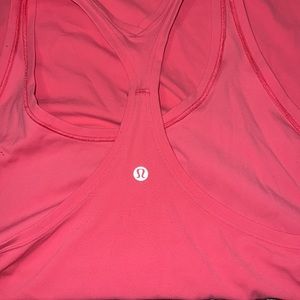 Lululemon tank top